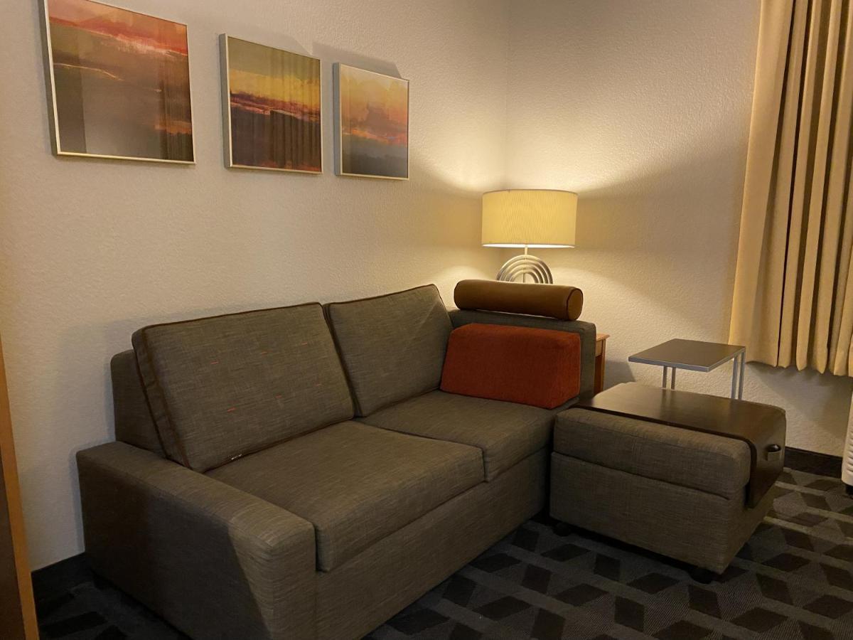Mainstay Suites Middleburg Heights Cleveland Airport Exterior foto