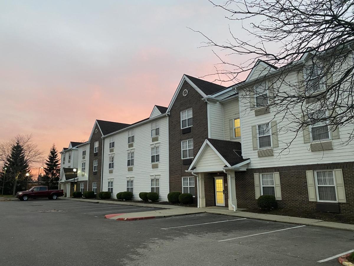 Mainstay Suites Middleburg Heights Cleveland Airport Exterior foto