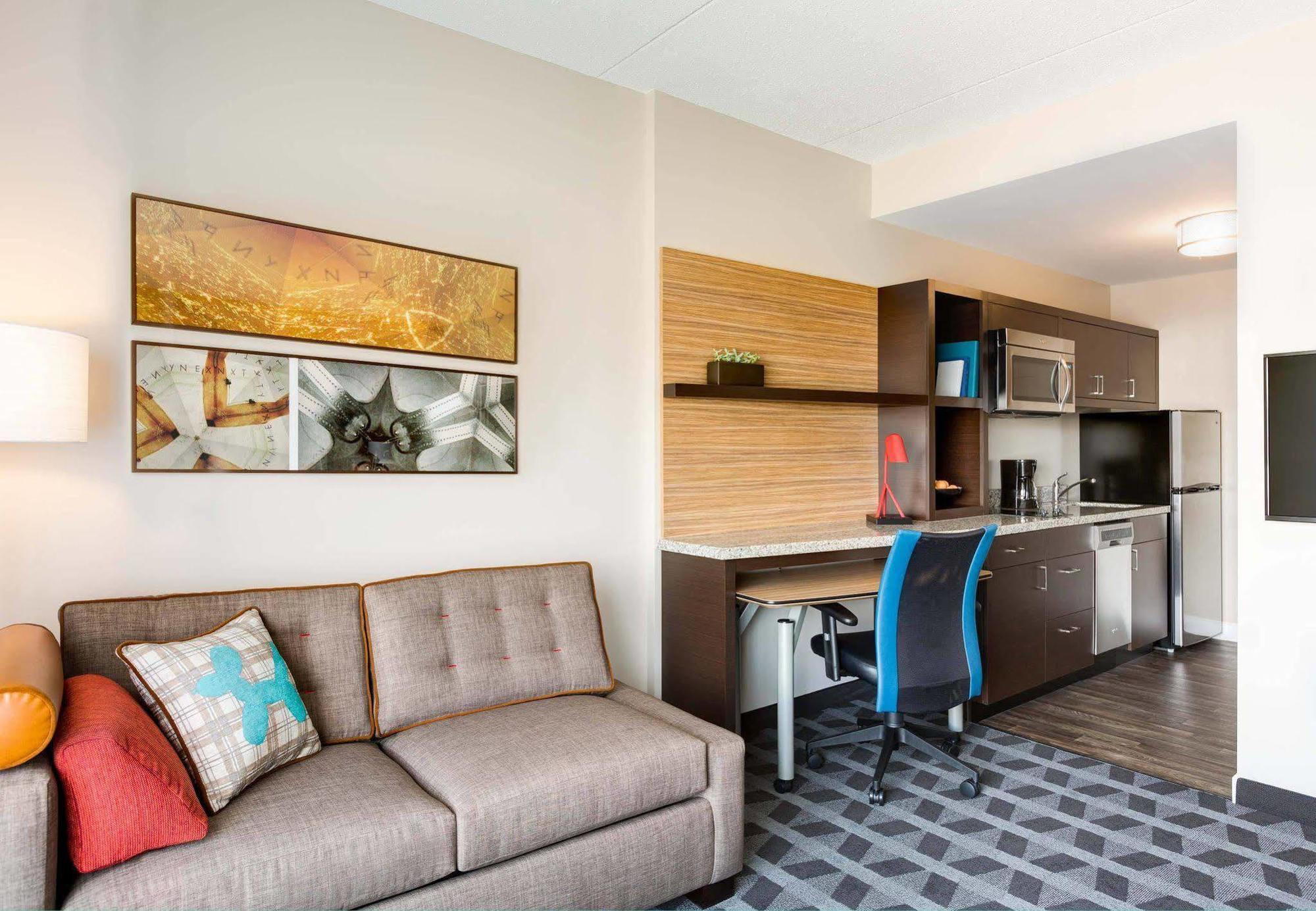 Mainstay Suites Middleburg Heights Cleveland Airport Exterior foto